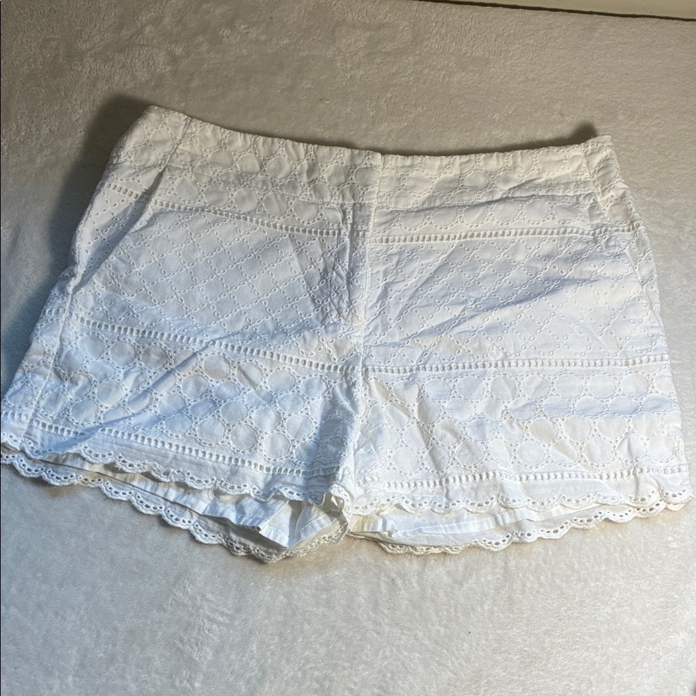 Ann Taylor White Lace Women Shorts
